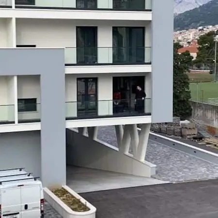 Apartmán With Shared Rooftop Pool