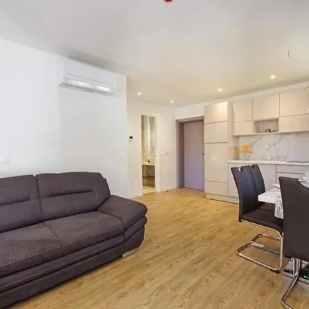 With Shared Rooftop Pool Makarská